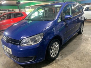 2011 - Volkswagen Touran Manual