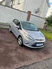 2012 - Ford Fiesta Manual