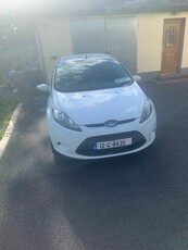 2012 - Ford Fiesta Manual