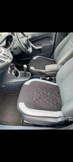 2012 - Ford Fiesta Manual