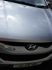 2012 - Hyundai ix35 Manual