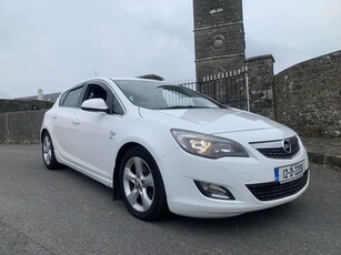 2012 - Opel Astra Manual