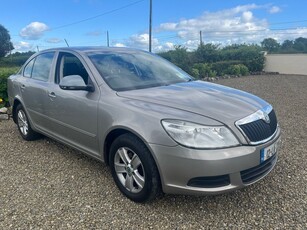 2012 - Skoda Octavia Manual