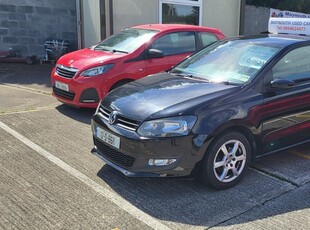 2012 - Volkswagen Polo Manual