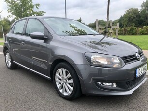 2012 - Volkswagen Polo Manual