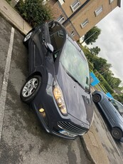 2013 - Ford Fiesta Manual