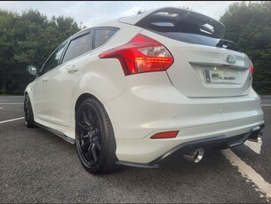 2013 - Ford Focus Manual