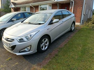 2013 - Hyundai i40 Manual