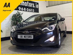 2013 - Hyundai i40 Manual