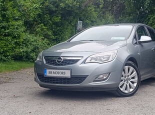 2013 - Opel Astra Manual