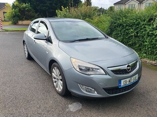 2013 - Opel Astra Manual