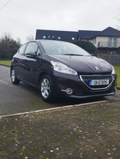 2013 - Peugeot 208 Manual