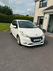 2013 - Peugeot 208 Manual