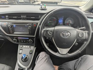 2013 - Toyota Auris Automatic