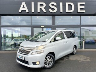 2013 - Toyota Vellfire Automatic