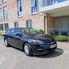 2013 - Vauxhall Astra Manual