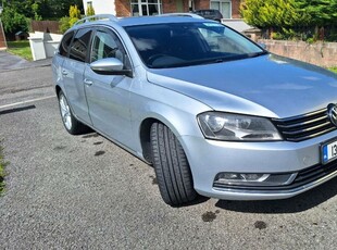 2013 - Volkswagen Passat Manual