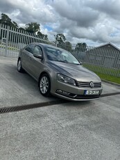 2013 - Volkswagen Passat Manual