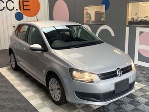 2013 - Volkswagen Polo Automatic