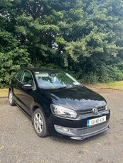 2013 - Volkswagen Polo Manual