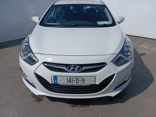 2014 - Hyundai i40 Manual