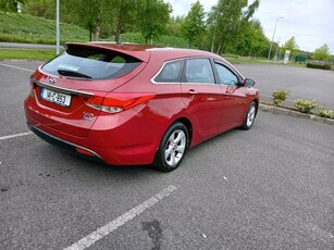 2014 - Hyundai i40 Manual