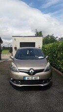 2014 - Renault Grand Scenic Manual