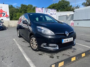 2014 - Renault Grand Scenic Manual