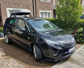 2014 - Vauxhall Zafira ---