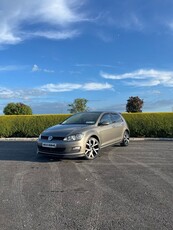 2014 - Volkswagen Golf Manual