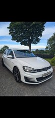 2014 - Volkswagen Golf Manual