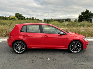 2014 - Volkswagen Golf Manual