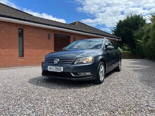 2014 - Volkswagen Passat Manual