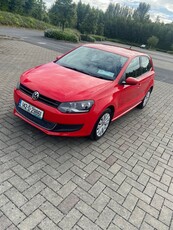 2014 - Volkswagen Polo Automatic