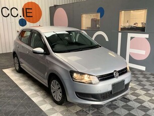 2014 - Volkswagen Polo Automatic