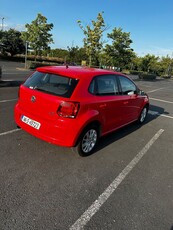 2014 - Volkswagen Polo Automatic