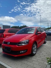 2014 - Volkswagen Polo Automatic