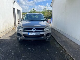 2014 - Volkswagen Touareg Automatic