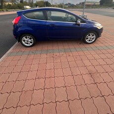 2015 - Ford Fiesta Manual