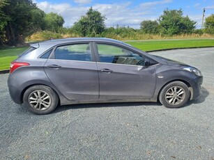 2015 - Hyundai i30 Manual