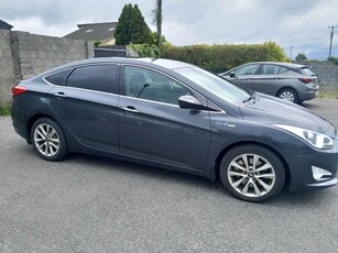 2015 - Hyundai i40 Manual