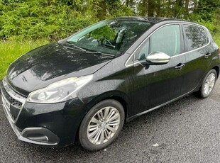 2015 - Peugeot 208 Manual