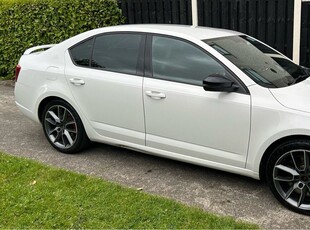 2015 - Skoda Octavia Manual