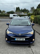 2015 - Toyota Avensis Manual