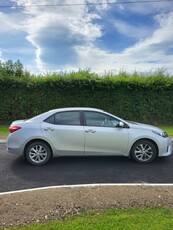 2015 - Toyota Corolla Manual