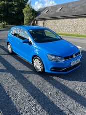 2015 - Volkswagen Polo Automatic