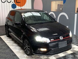 2015 - Volkswagen Polo Manual