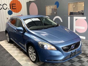 2015 - Volvo V40 Automatic