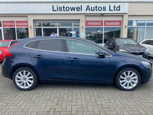 2015 - Volvo V40 Automatic