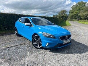 2015 - Volvo V40 Manual